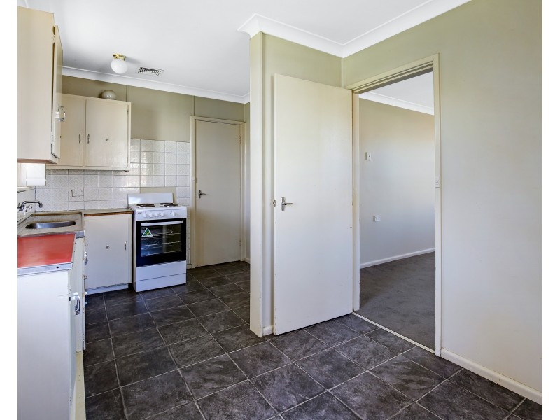 32 Goorawin Road, Orange NSW 2800