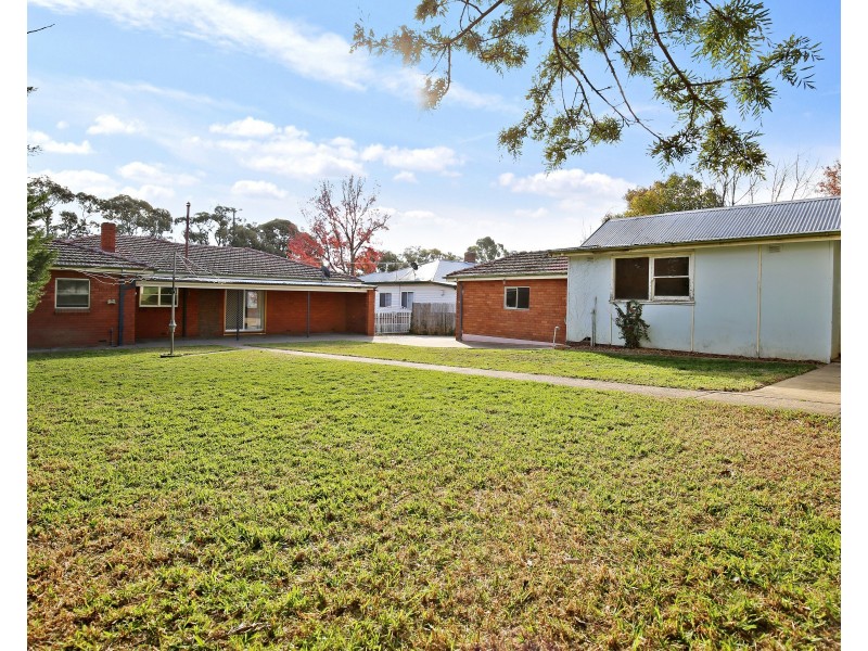 154 Clinton Street, Orange NSW 2800