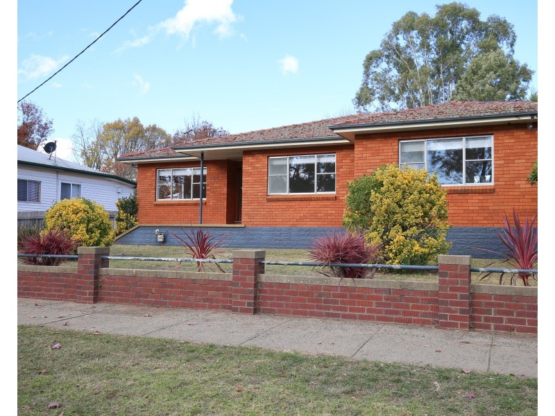154 Clinton Street, Orange NSW 2800