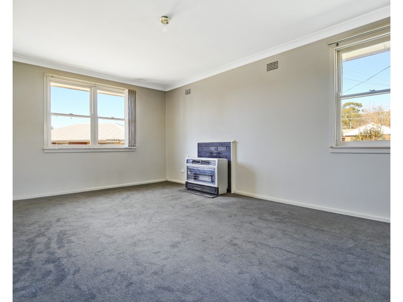 32 Goorawin Road, Orange NSW 2800