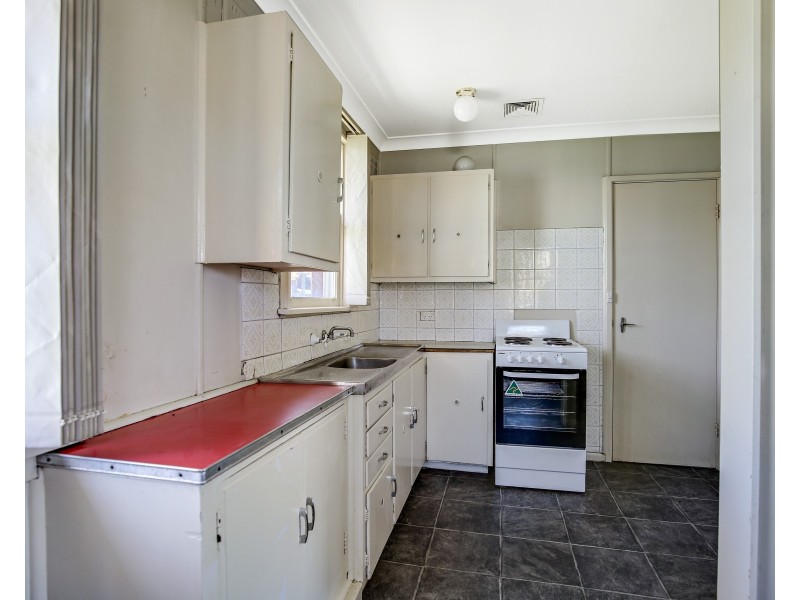 32 Goorawin Road, Orange NSW 2800