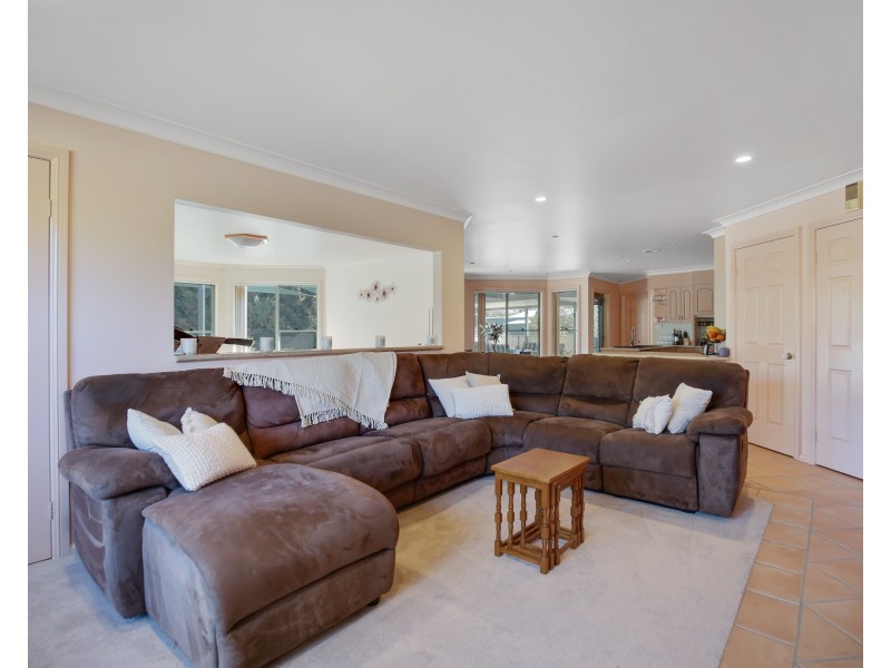 12 Bilton Place, Orange NSW 2800