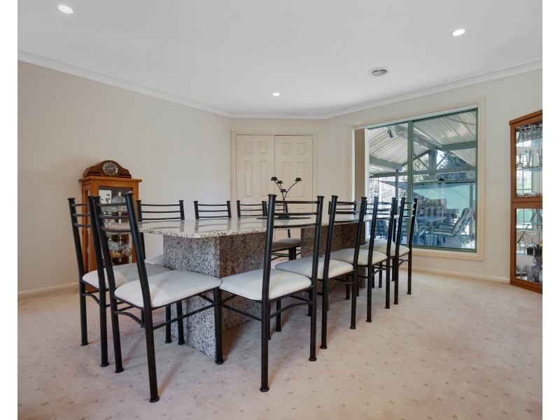 12 Bilton Place, Orange NSW 2800