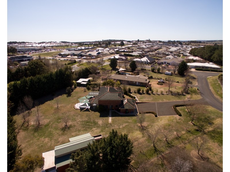 12 Bilton Place, Orange NSW 2800
