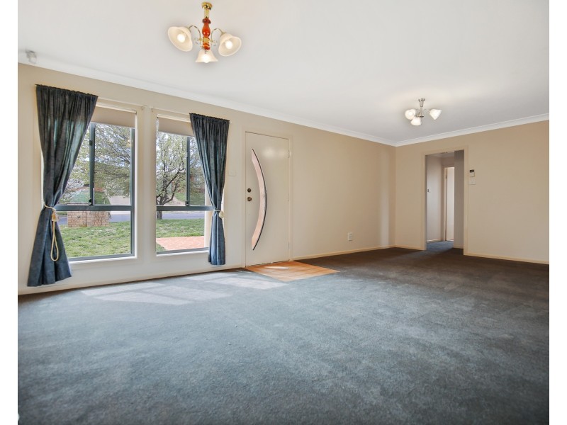 35 Quinlan Run, Orange NSW 2800