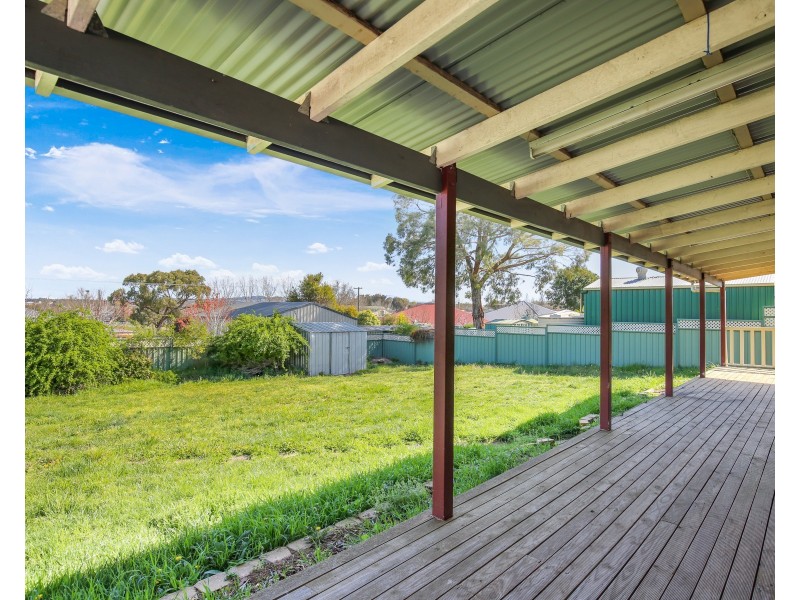 35 Quinlan Run, Orange NSW 2800