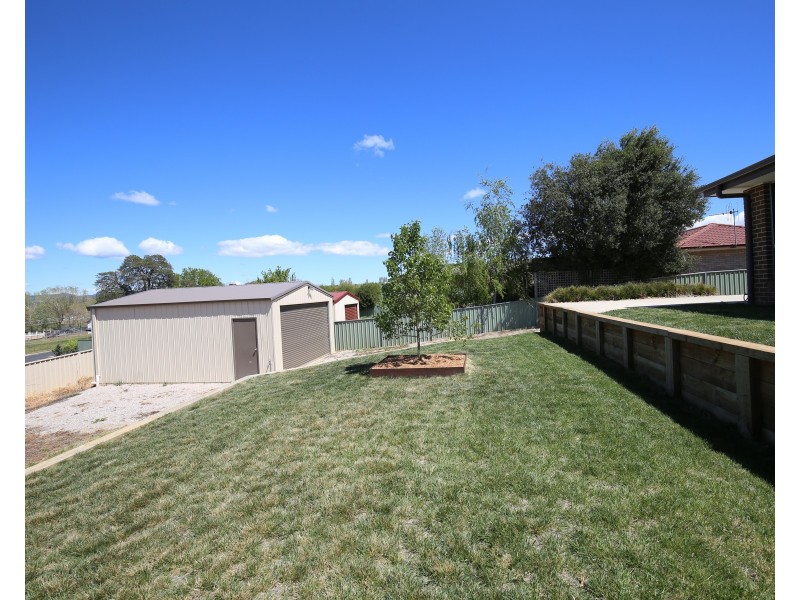23 Quinlan Run, Orange NSW 2800