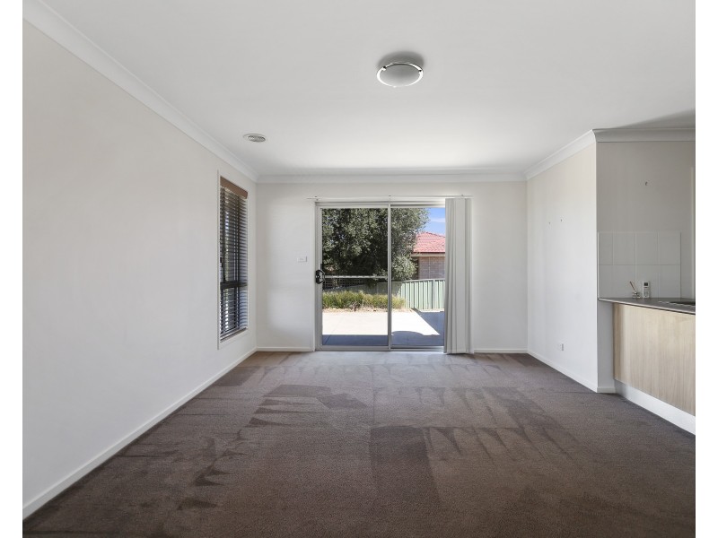 23 Quinlan Run, Orange NSW 2800