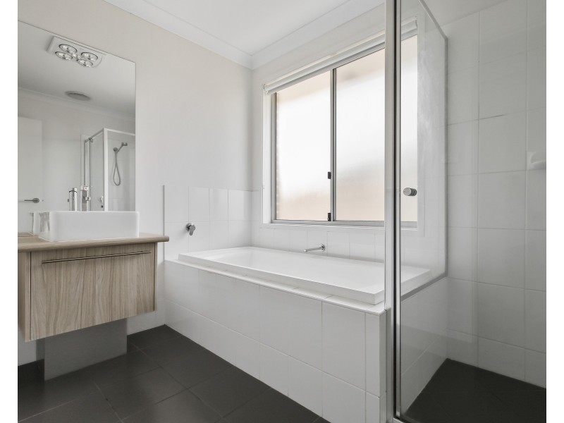 23 Quinlan Run, Orange NSW 2800