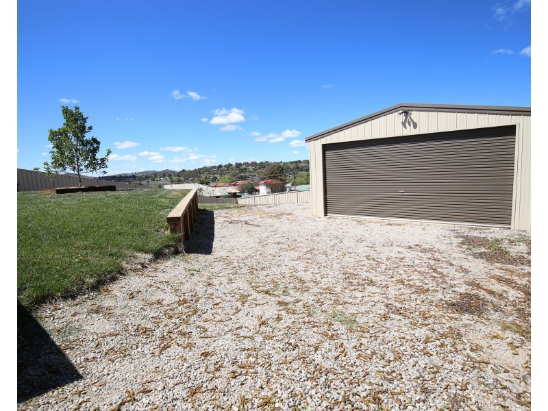 23 Quinlan Run, Orange NSW 2800