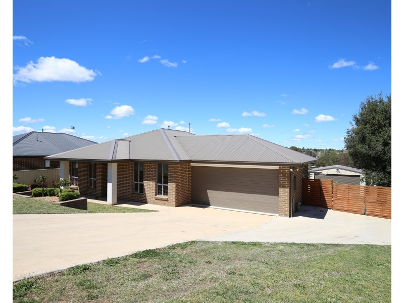 23 Quinlan Run, Orange NSW 2800