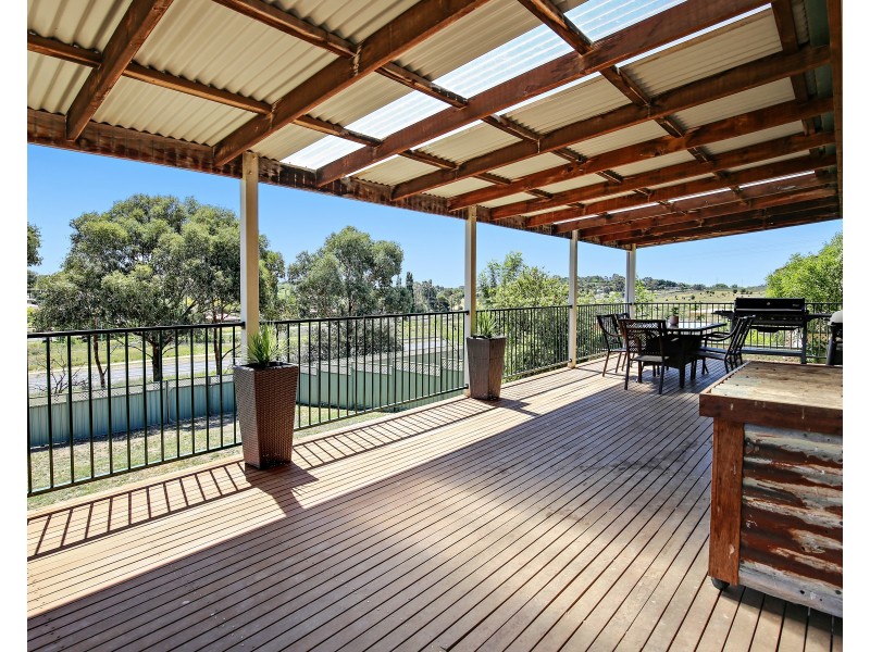 17 Sheldon Crescent, Orange NSW 2800