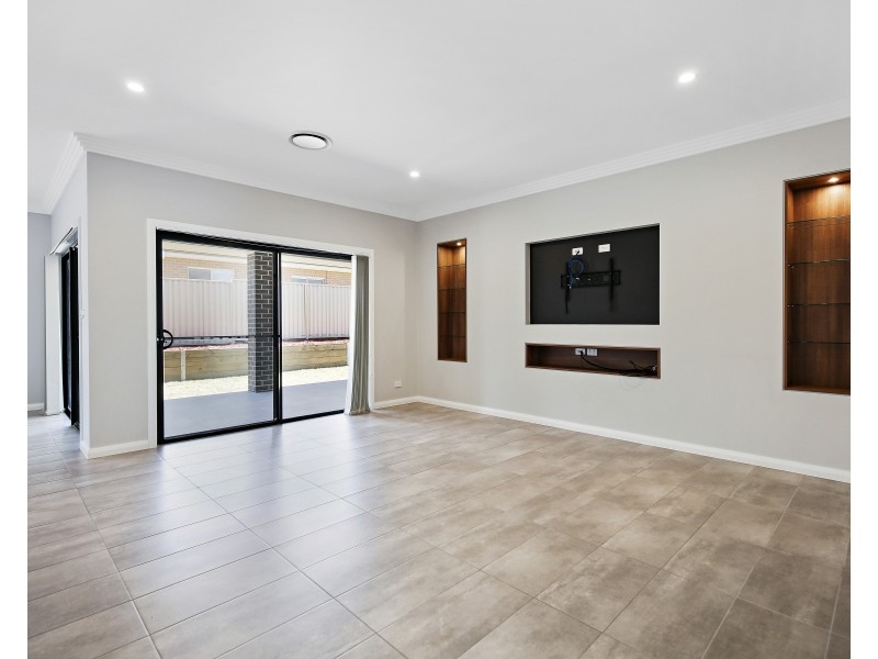 78 Valencia Drive, Orange NSW 2800