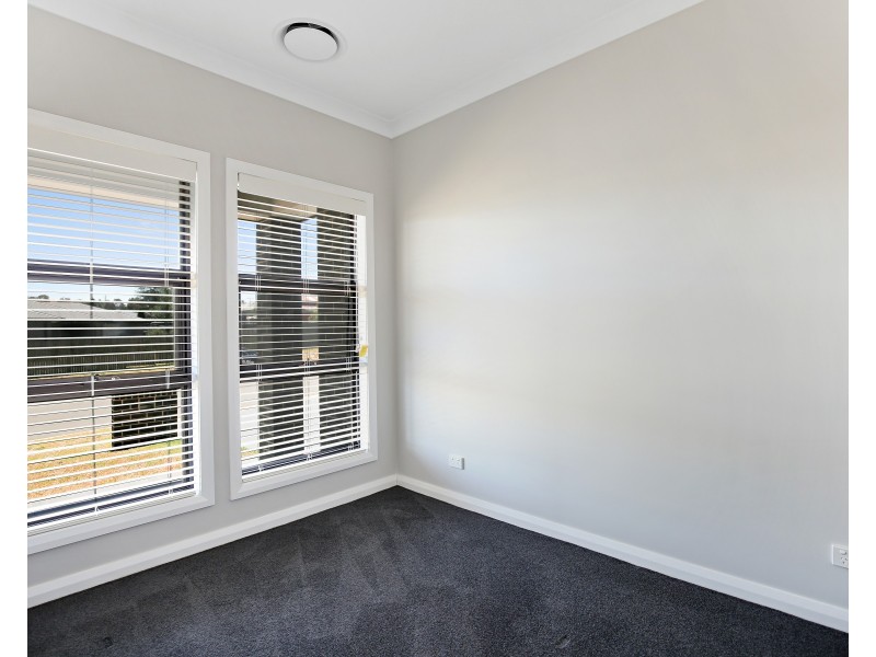 78 Valencia Drive, Orange NSW 2800