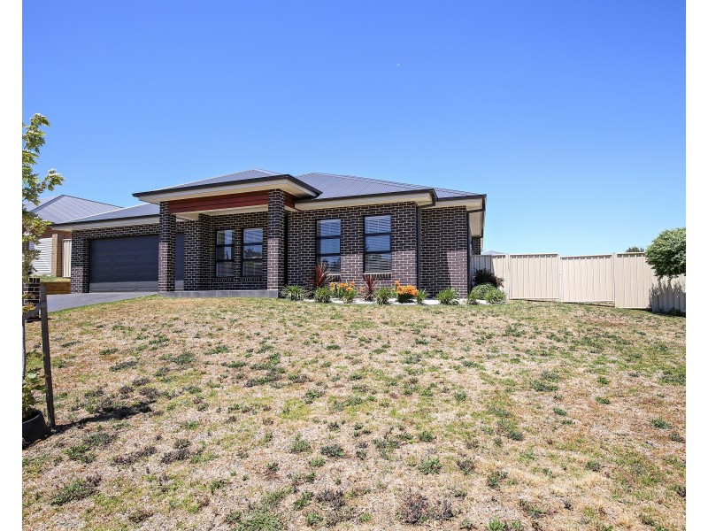 78 Valencia Drive, Orange NSW 2800