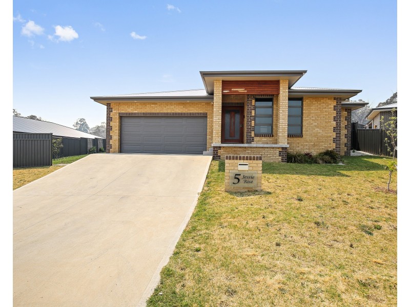 5 Jessie Rise, Orange NSW 2800