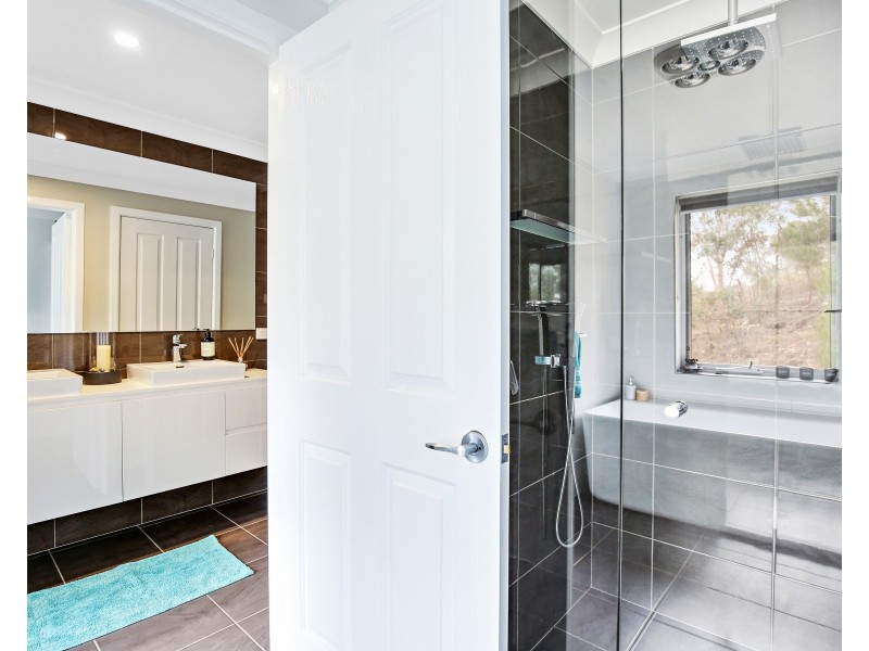 4 The Overflow Clifton Grove, Orange NSW 2800