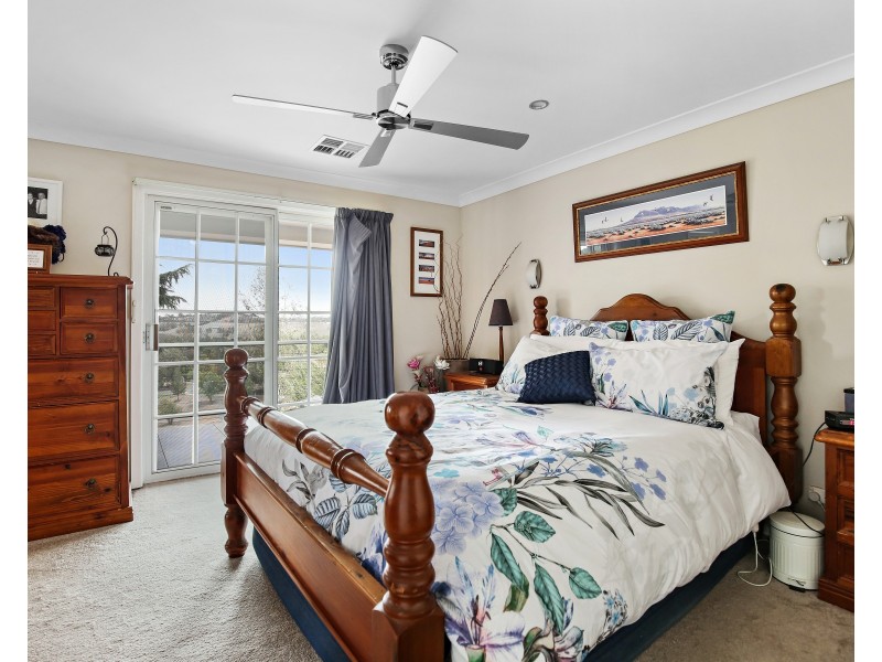 4 The Overflow Clifton Grove, Orange NSW 2800