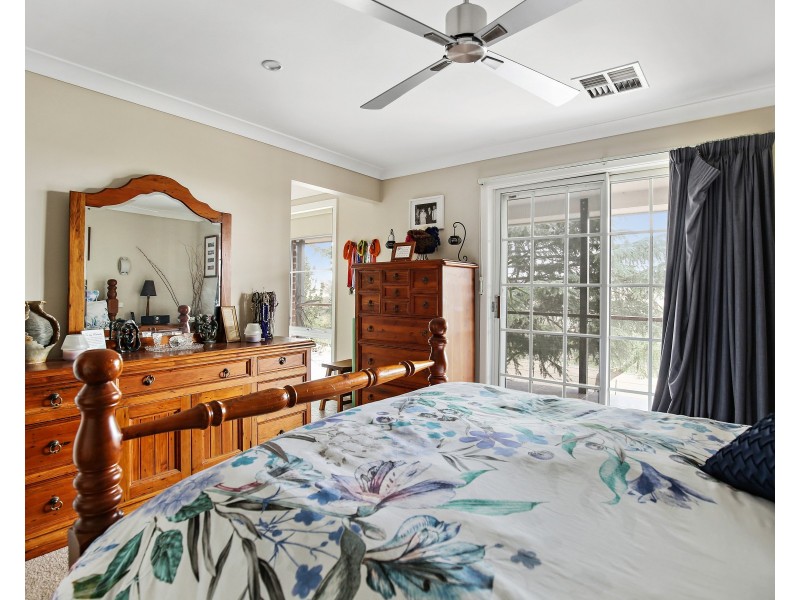 4 The Overflow Clifton Grove, Orange NSW 2800