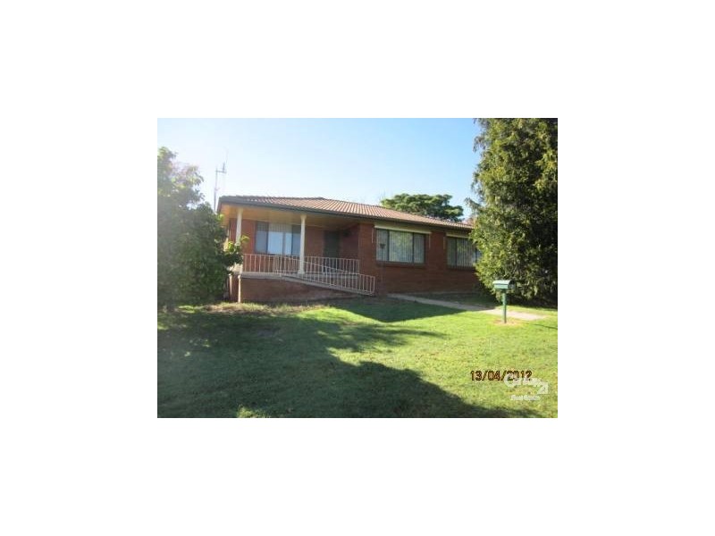 2 WAKEFORD STREET, Orange NSW 2800