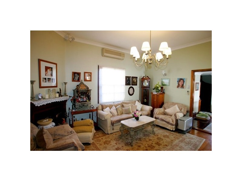 27 Lloyd Street, Bexley NSW 2207