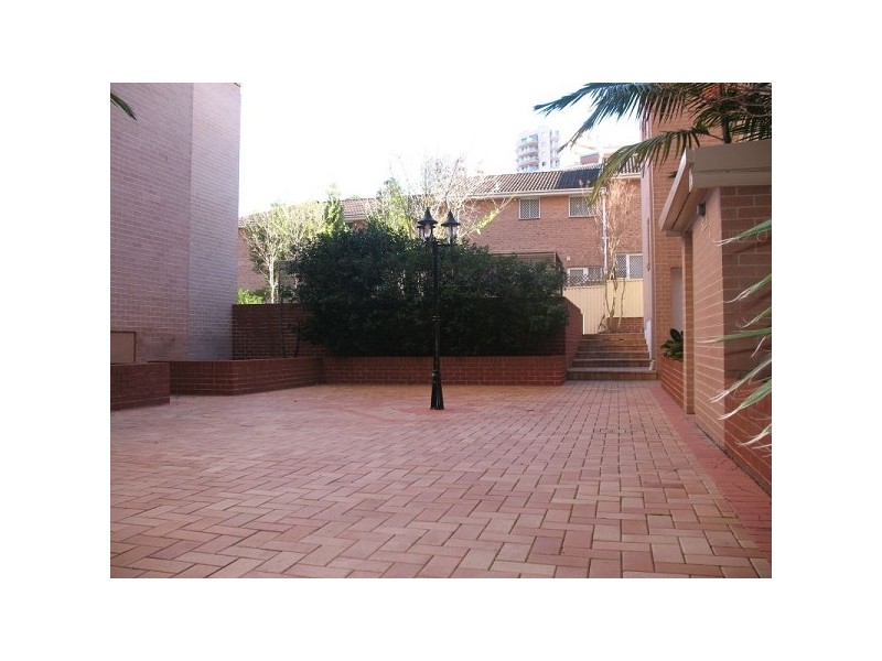 18/33-37 West Street, Hurstville NSW 2220