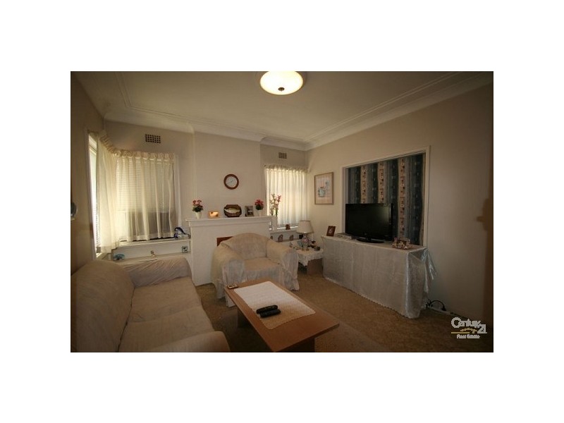 13 Wyatt Avenue, Earlwood NSW 2206