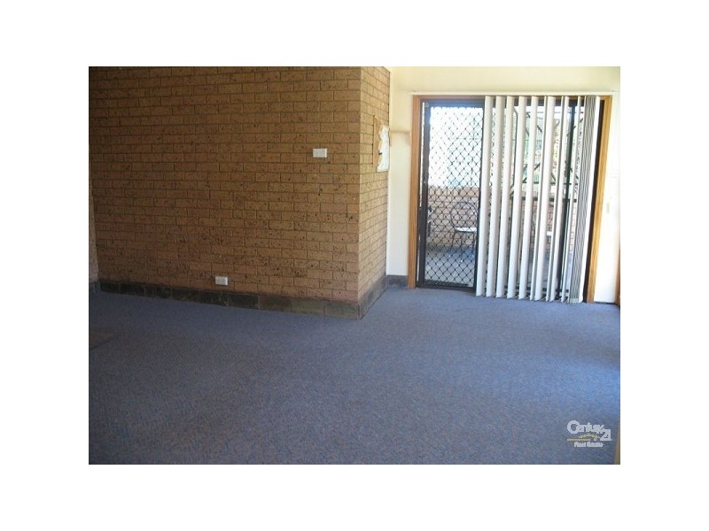 1 Pentland Avenue, Roselands NSW 2196