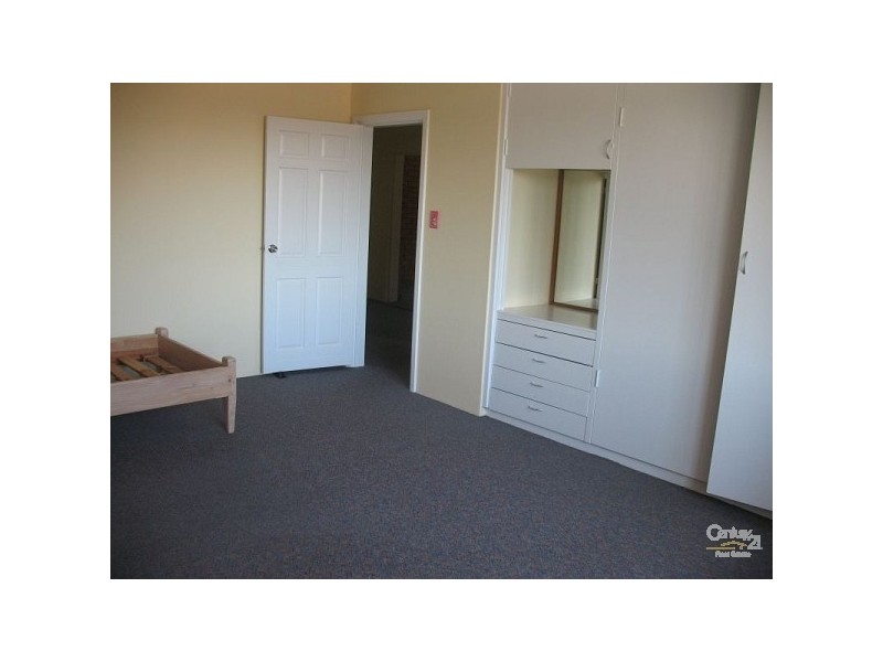 1 Pentland Avenue, Roselands NSW 2196