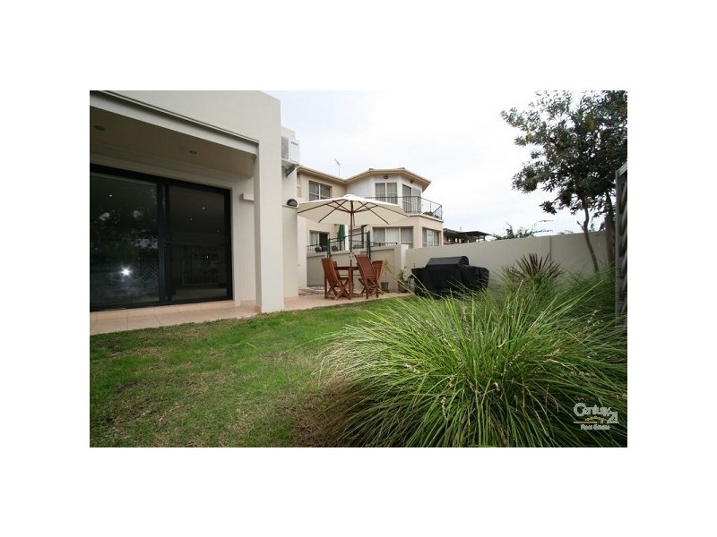 29 or 29a Curtis Avenue, Taren Point NSW 2229