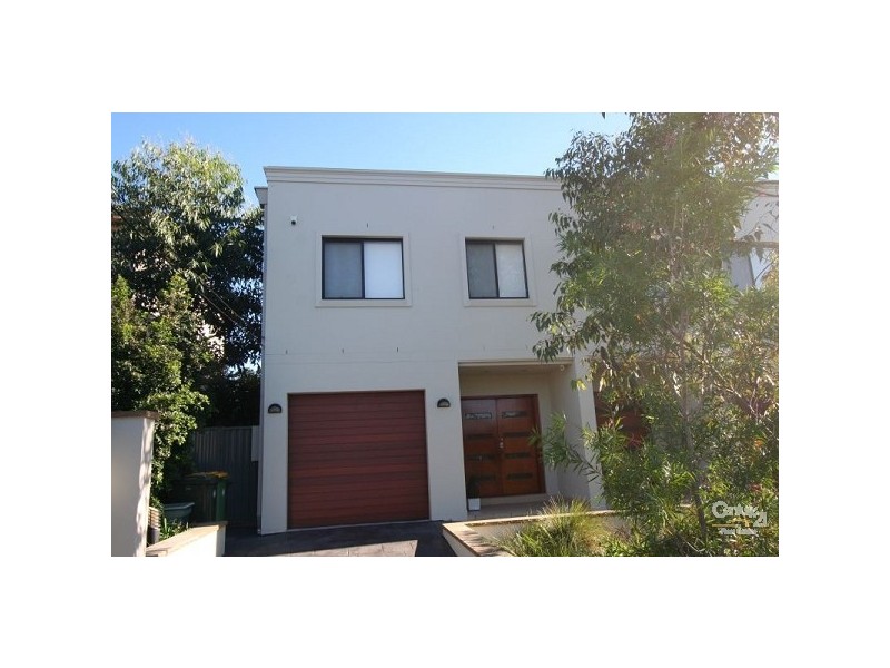 29 or 29a Curtis Avenue, Taren Point NSW 2229