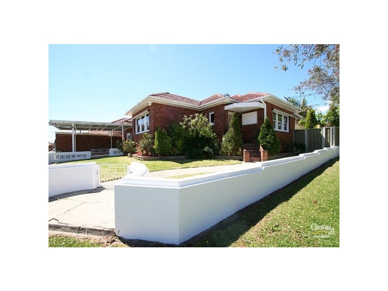 3 MacDonald Cresent, Bexley North NSW 2207