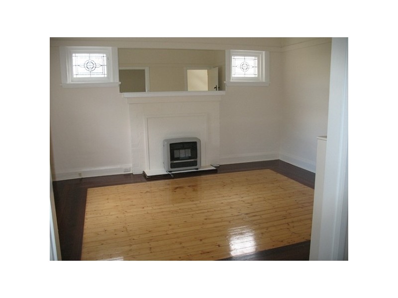 19 KINSEL GROVE, Bexley NSW 2207