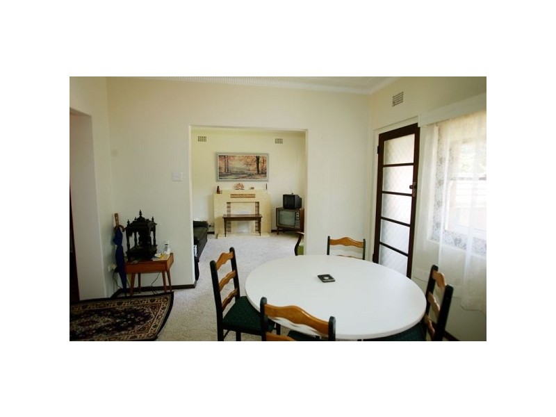 6 Hutchinson Street, Bardwell Park NSW 2207