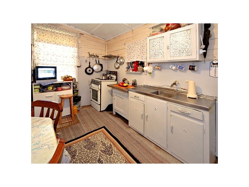 29 Robinson Street, Eastlakes NSW 2018