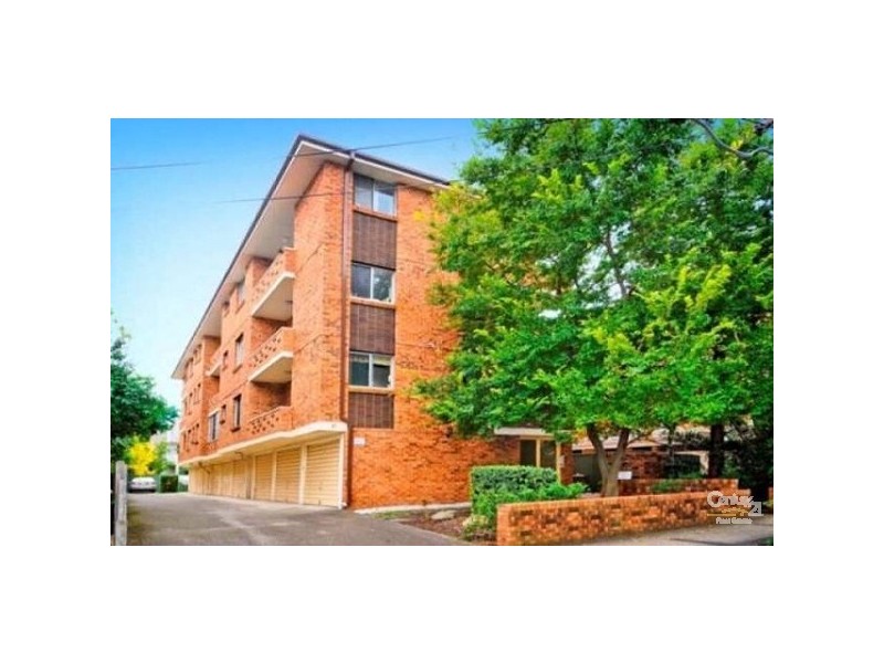 11 Bowral Street, Kensington NSW 2033