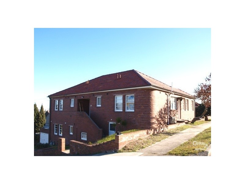 1/2 Hendy Avenue, Coogee NSW 2034