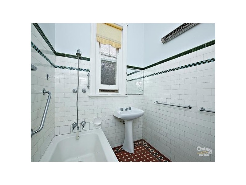 10 Koorinda Avenue, Kensington NSW 2033