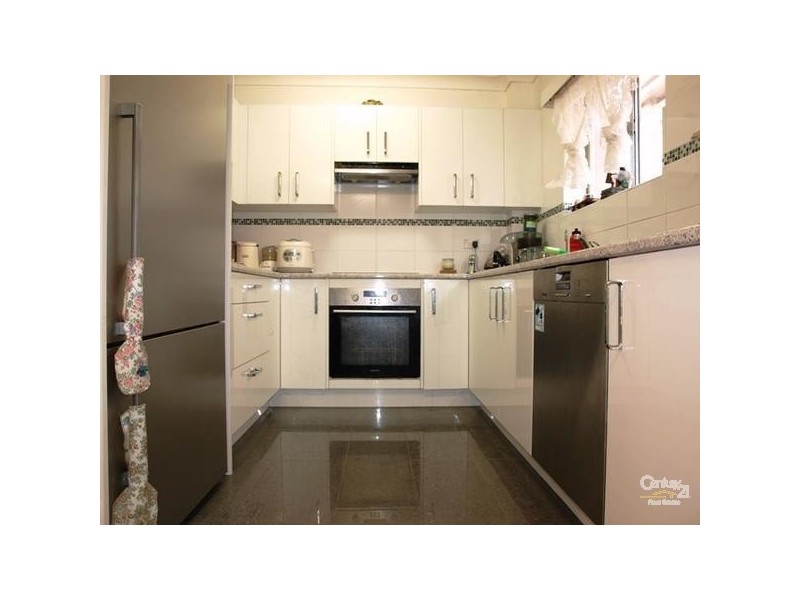 2/2 Coogee Bay Road, Randwick NSW 2031