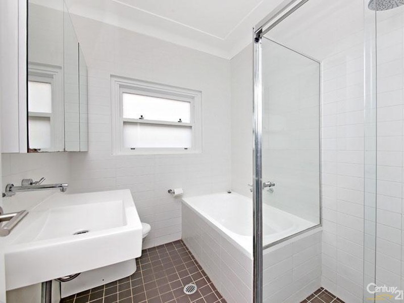 22 Cowper Avenue, Pagewood NSW 2035
