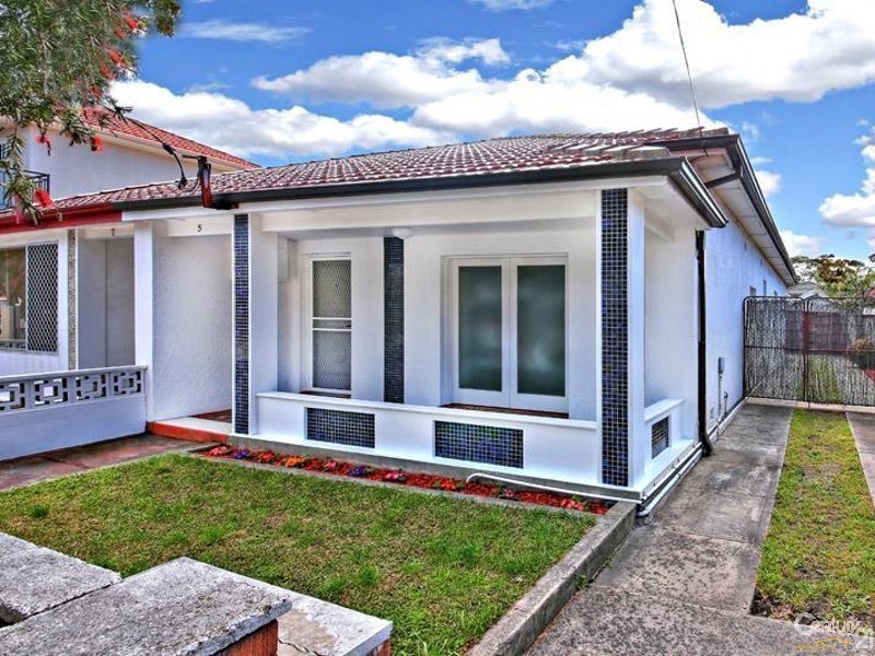 5 Macintosh Street, Mascot NSW 2020