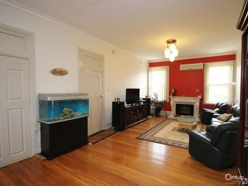 19 Milroy Avenue, Kensington NSW 2033