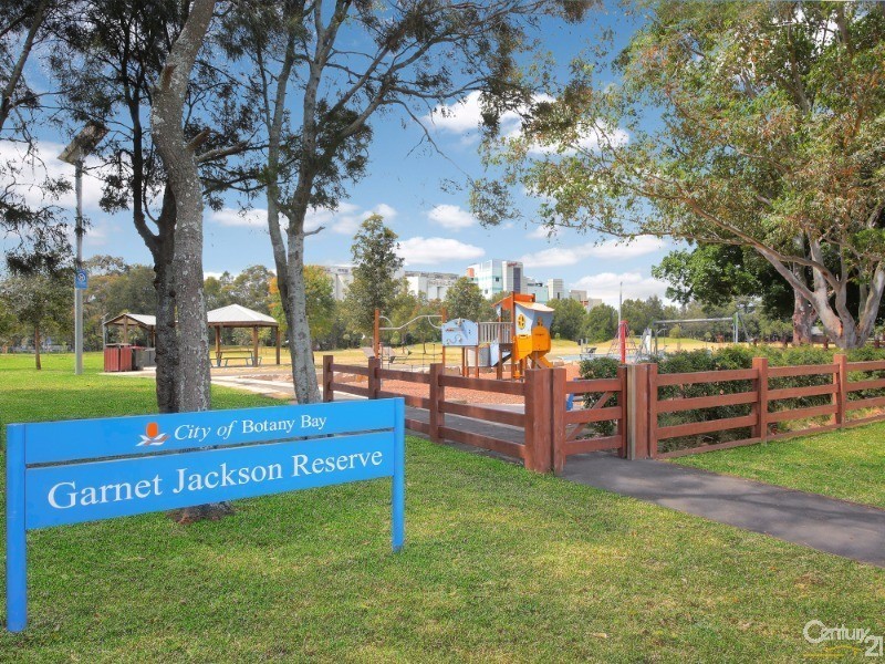 32 Hambly Street, Botany NSW 2019