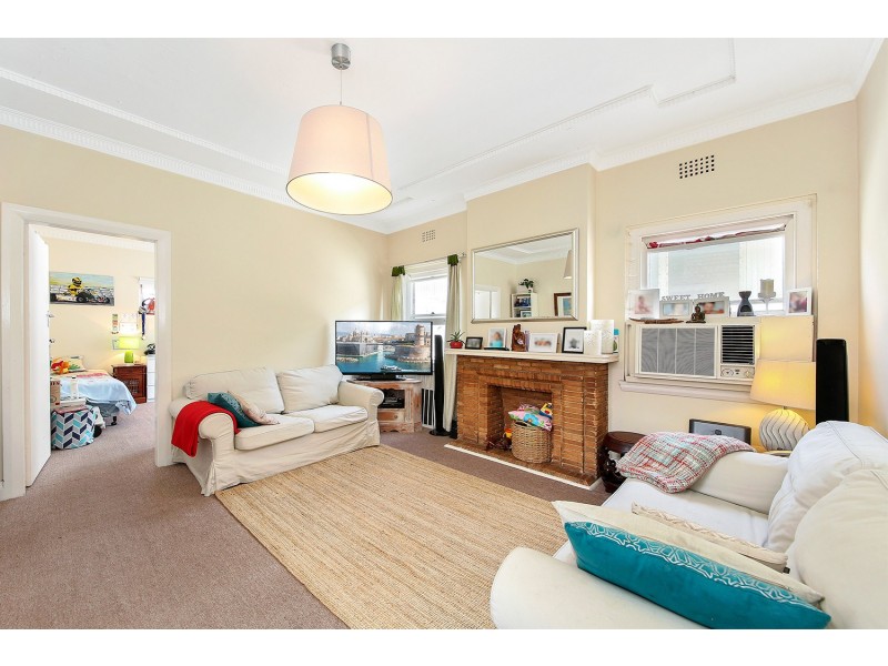 37 Hendy Avenue, Coogee NSW 2034