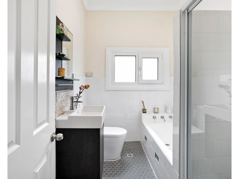 5 Macintosh Street, Mascot NSW 2020