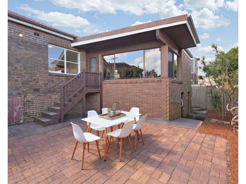 243B Rainbow Street, Coogee NSW 2034