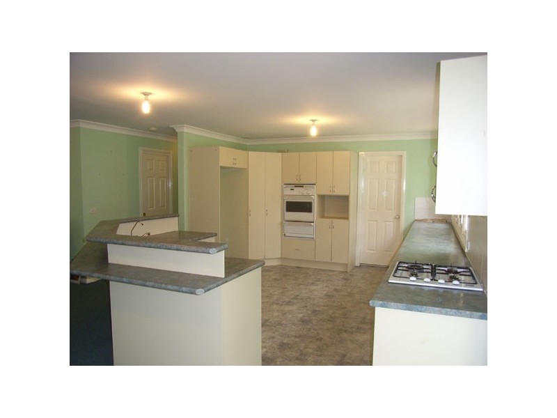 27 Springwood Avenue, Springwood NSW 2777