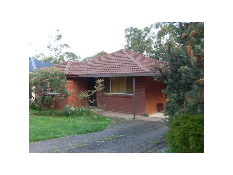 16 Moore Crescent, Faulconbridge NSW 2776