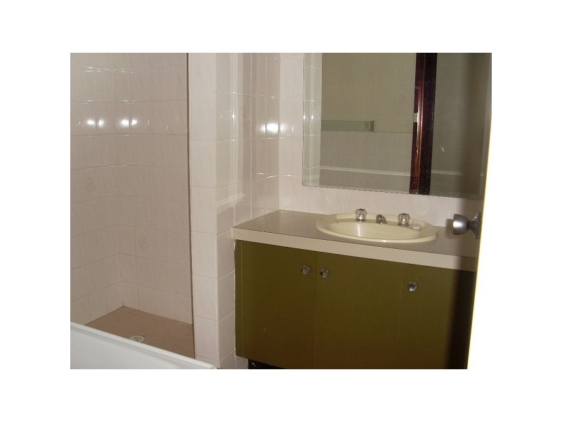 16 Moore Crescent, Faulconbridge NSW 2776