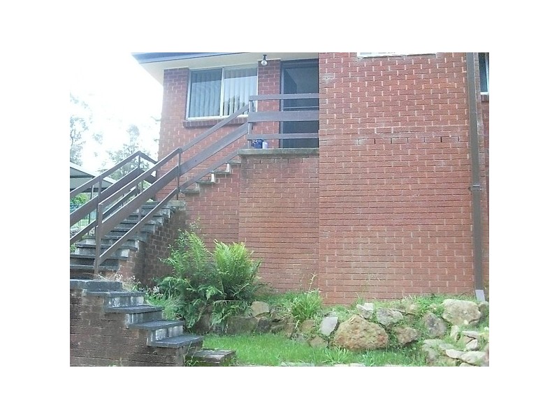 16 Moore Crescent, Faulconbridge NSW 2776